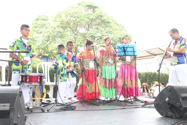 estudiantes-antonia-santos-voces-del-pacifico-juan-carlos-pena21