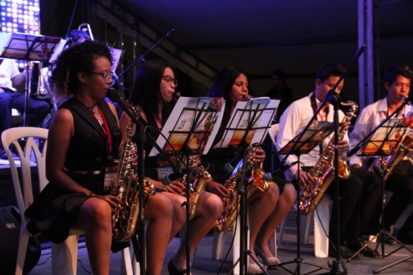 big-band-ma-isa-saavedra-y-dama-wha65